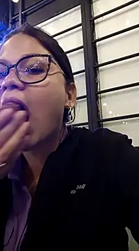 Vale Saenzz online show from 03-09-25, 03:32