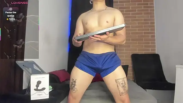 DavidX X21 Strip online show from 01-07-26, 07:33