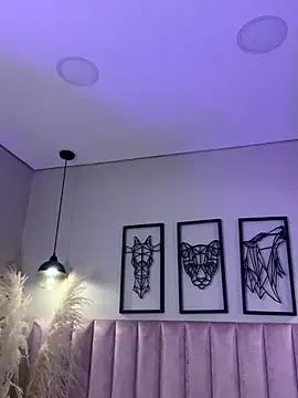 Zoe Banks  online show from 09-18-25, 01:02