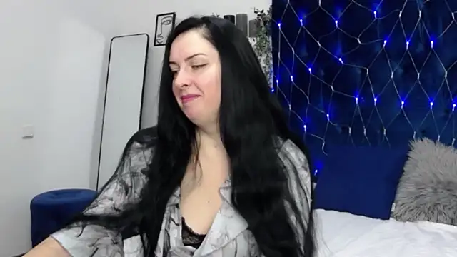 Snapshot of JacquelineElle chatting on 02-11-25, 06:55 JacquelineElle online show from 02-11-25, 06:55
