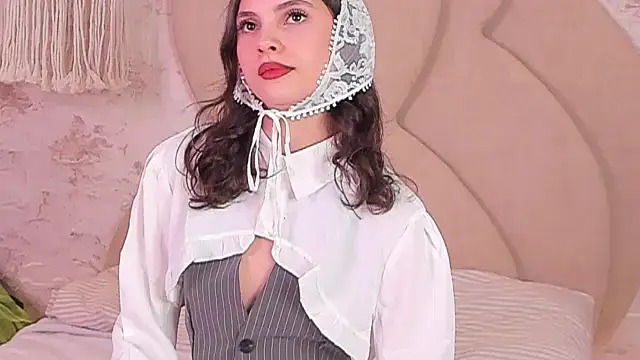 GIGI DAV online show from 02-26-25, 05:31