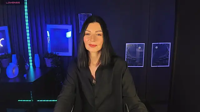 MonicaCheerful online show from 01-31-25, 05:40