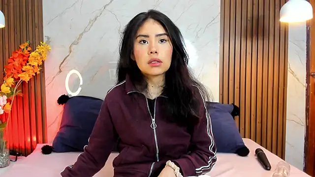 Alice evans lov online show from 01-12-26, 01:49