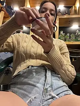 JullieBoo online show from 02-18-25, 04:04