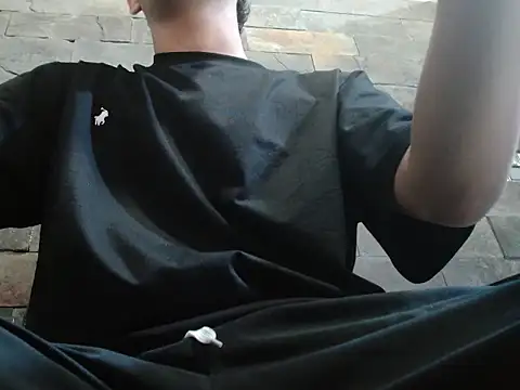 Snapshot of Santiago-Thompson chatting on 11-02-25, 01:46 Santiago-Thompson online show from 11-02-25, 01:46