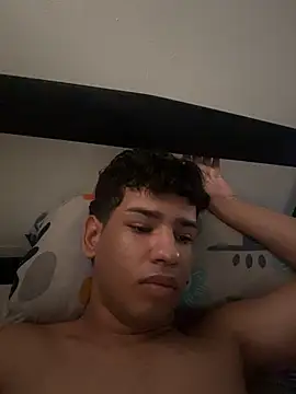 Snapshot of Santiago-Thompson chatting on 11-14-25, 07:23 Santiago-Thompson online show from 11-14-25, 07:23