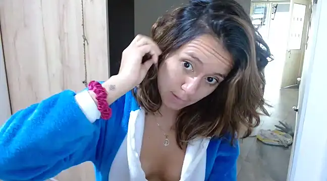 venus11 online show from 03-01-25, 02:23