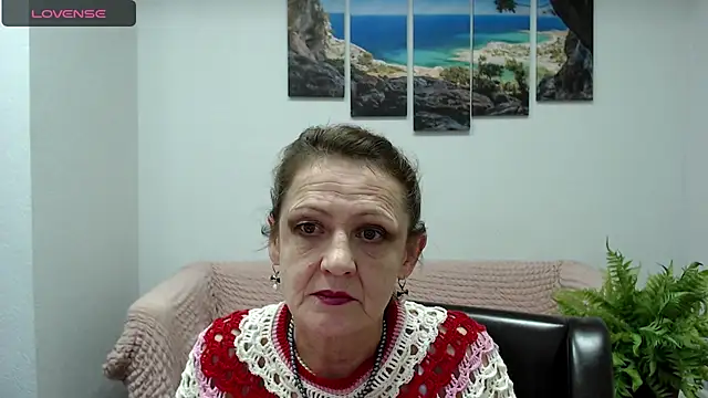 Snapshot of SexyGrandma_ chatting on 02-04-25, 04:48 SexyGrandma online show from 02-04-25, 04:48