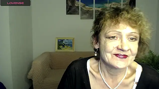 Snapshot of SexyGrandma_ chatting on 02-08-25, 03:31 SexyGrandma online show from 02-08-25, 03:31