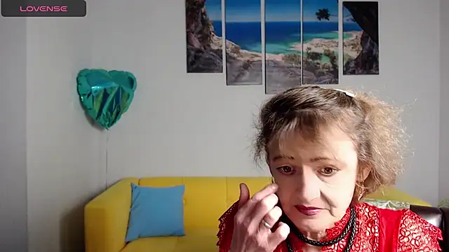 Snapshot of SexyGrandma_ chatting on 03-20-25, 04:09 SexyGrandma online show from 03-20-25, 04:09
