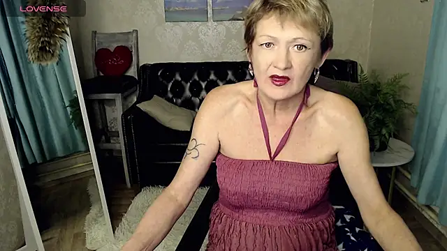 SexyGrandma  online show from 10-17-25, 04:20