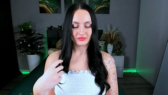 EmiliaBeynard online show from 02-04-25, 01:38