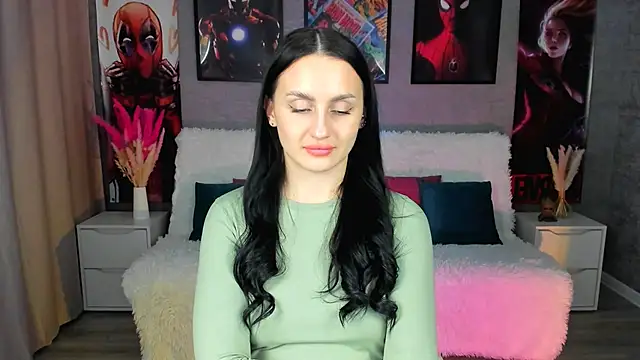 EmiliaBeynard online show from 02-04-25, 07:44