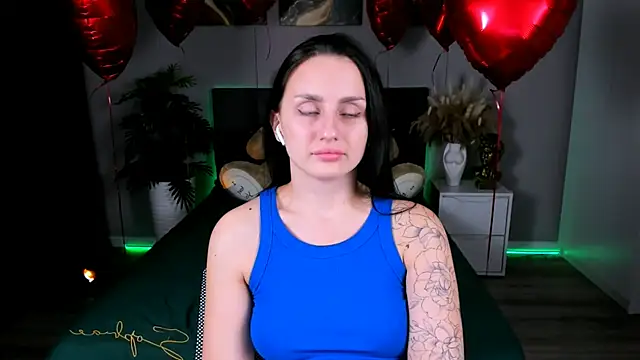 EmiliaBeynard online show from 02-24-25, 04:58