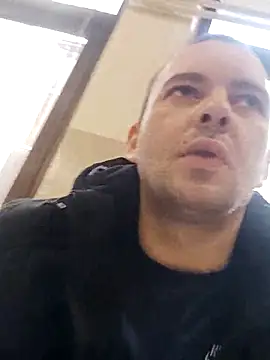 Milankure111 online show from 02-25-25, 05:15