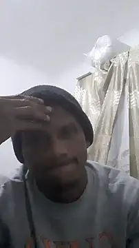 Snapshot of diablok1705 chatting on 10-02-25, 12:28 diablok1705 online show from 10-02-25, 12:28