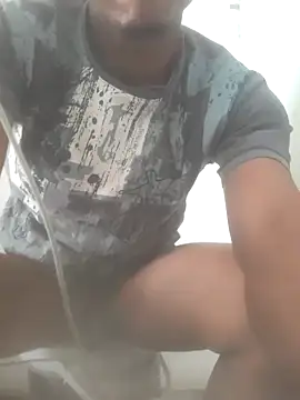 Snapshot of diablok1705 chatting on 10-21-25, 02:29 diablok1705 online show from 10-21-25, 02:29