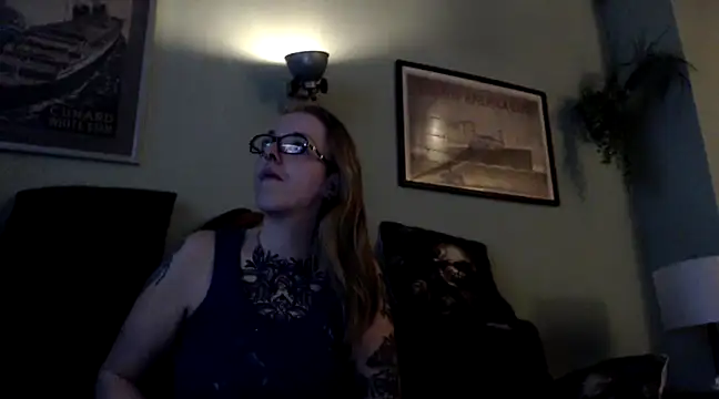 Snapshot of Astrid-Gilbert chatting on 03-01-25, 09:15 Astrid-Gilbert online show from 03-01-25, 09:15