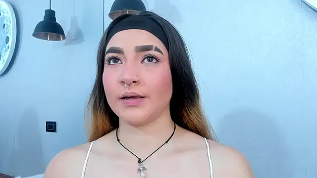 Shanntal  online show from 10-19-25, 07:14