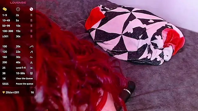 Snapshot of Luna-Naughty chatting on 02-24-25, 03:23 Luna-Naughty online show from 02-24-25, 03:23