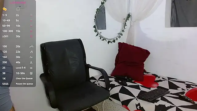 Luna-Naughty online show from 11-29-25, 02:36