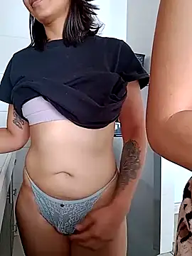 Snapshot of bri_ali chatting on 02-06-25, 07:18 bri ali online show from 02-06-25, 07:18