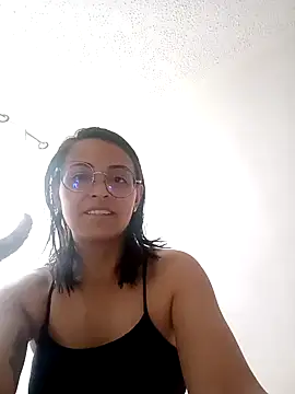 Snapshot of bri_ali chatting on 02-10-25, 01:55 bri ali online show from 02-10-25, 01:55