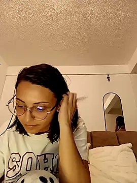 Snapshot of bri_ali chatting on 02-12-25, 12:37 bri ali online show from 02-12-25, 12:37