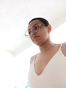 Snapshot of bri_ali chatting on 03-14-25, 02:08 bri ali online show from 03-14-25, 02:08