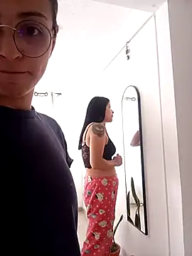 Snapshot of bri_ali chatting on 03-17-25, 02:45 bri ali online show from 03-17-25, 02:45