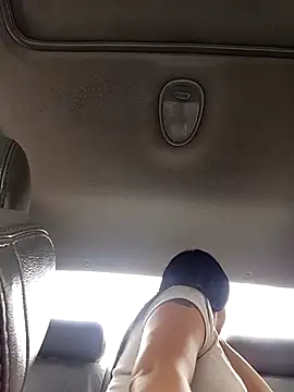 Snapshot of bri_ali chatting on 03-18-25, 06:48 bri ali online show from 03-18-25, 06:48