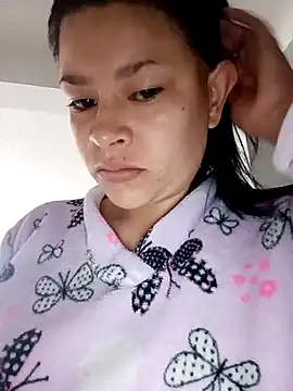 Snapshot of bri_ali chatting on 03-22-25, 01:52 bri ali online show from 03-22-25, 01:52