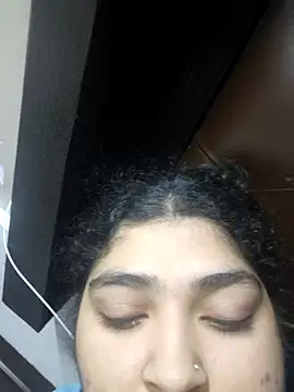 naina78910 online show from 12-17-25, 04:46