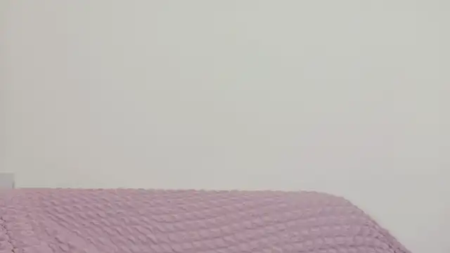 Snapshot of Tsukasa-xo chatting on 11-15-25, 04:43 Tsukasa-xo online show from 11-15-25, 04:43