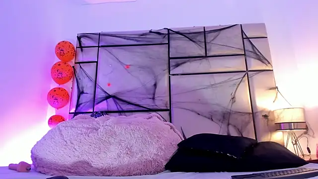 JulianaaHerrera online show from 11-04-25, 11:31