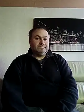 Snapshot of Pourleplasirs chatting on 03-01-25, 05:27 Pourleplasirs online show from 03-01-25, 05:27