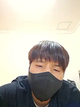 Snapshot of Tyyyggjju chatting on 10-28-25, 12:52 Tyyyggjju online show from 10-28-25, 12:52