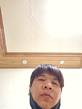 Snapshot of Tyyyggjju chatting on 10-31-25, 11:44 Tyyyggjju online show from 10-31-25, 11:44