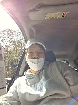 Snapshot of Tyyyggjju chatting on 11-05-25, 03:39 Tyyyggjju online show from 11-05-25, 03:39