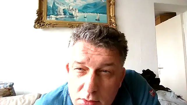 Snapshot of GrandpasDadBulg chatting on 01-28-25, 11:28 GrandpasDadBulg online show from 01-28-25, 11:28