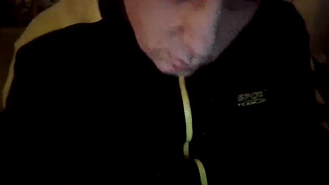 Snapshot of GrandpasDadBulg chatting on 01-11-26, 01:43 GrandpasDadBulg online show from 01-11-26, 01:43