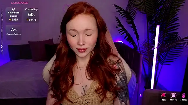 Maya Light online show from 02-21-26, 01:28