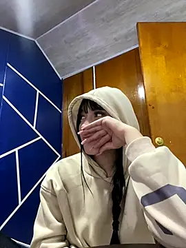 Melody rousse  online show from 11-25-25, 08:31