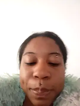 Zaira Rose  online show from 10-10-25, 01:32