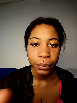 Snapshot of Zaira_Rose_ chatting on 02-21-26, 12:28 Zaira Rose online show from 02-21-26, 12:28