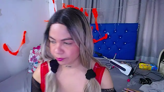 hornny cougar online show from 10-30-25, 06:52