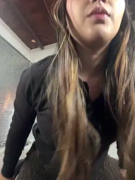 Hadley  online show from 02-25-26, 03:38