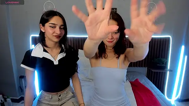 violet thomson online show from 03-03-25, 05:09