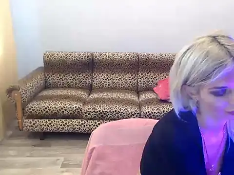 SexyBeatriice online show from 11-06-25, 07:20