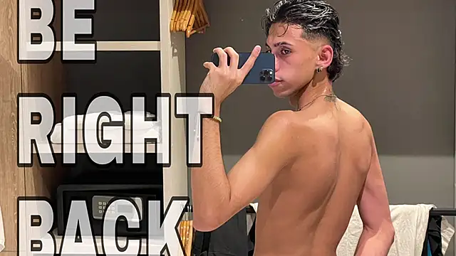 Snapshot of Sam_culhane chatting on 02-03-25, 09:07 Sam culhane online show from 02-03-25, 09:07